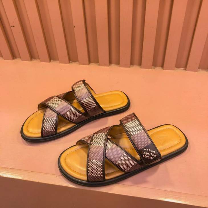 Picture of Louis Vuitton Slippers _SKULVsz38-45jyh0702794